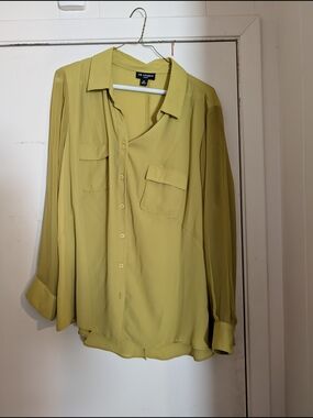 I.N. Studio Lime-Green Button-Front Blouse